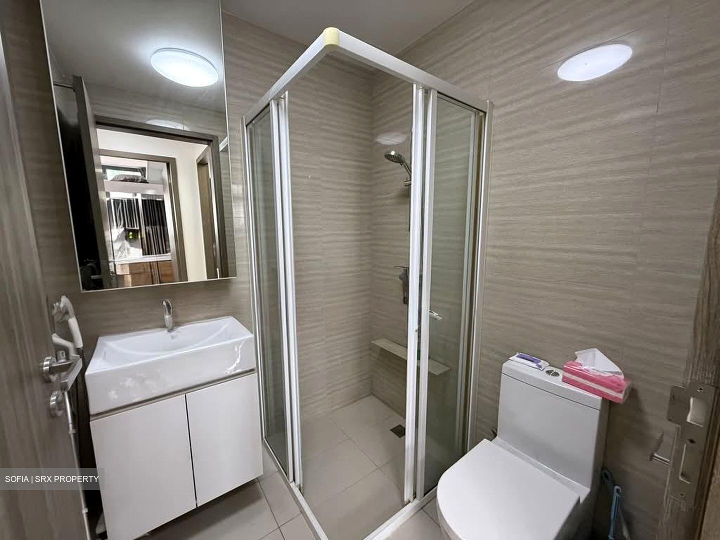 Sky Vue (D20), Condominium #586335001